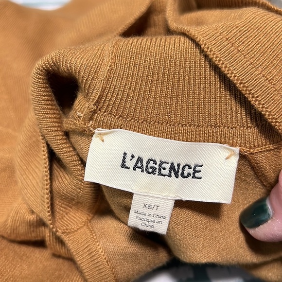 L'Agence Gold Nicky Cut Out Turtleneck Long Sleeve Sweater - Picture 12 of 12